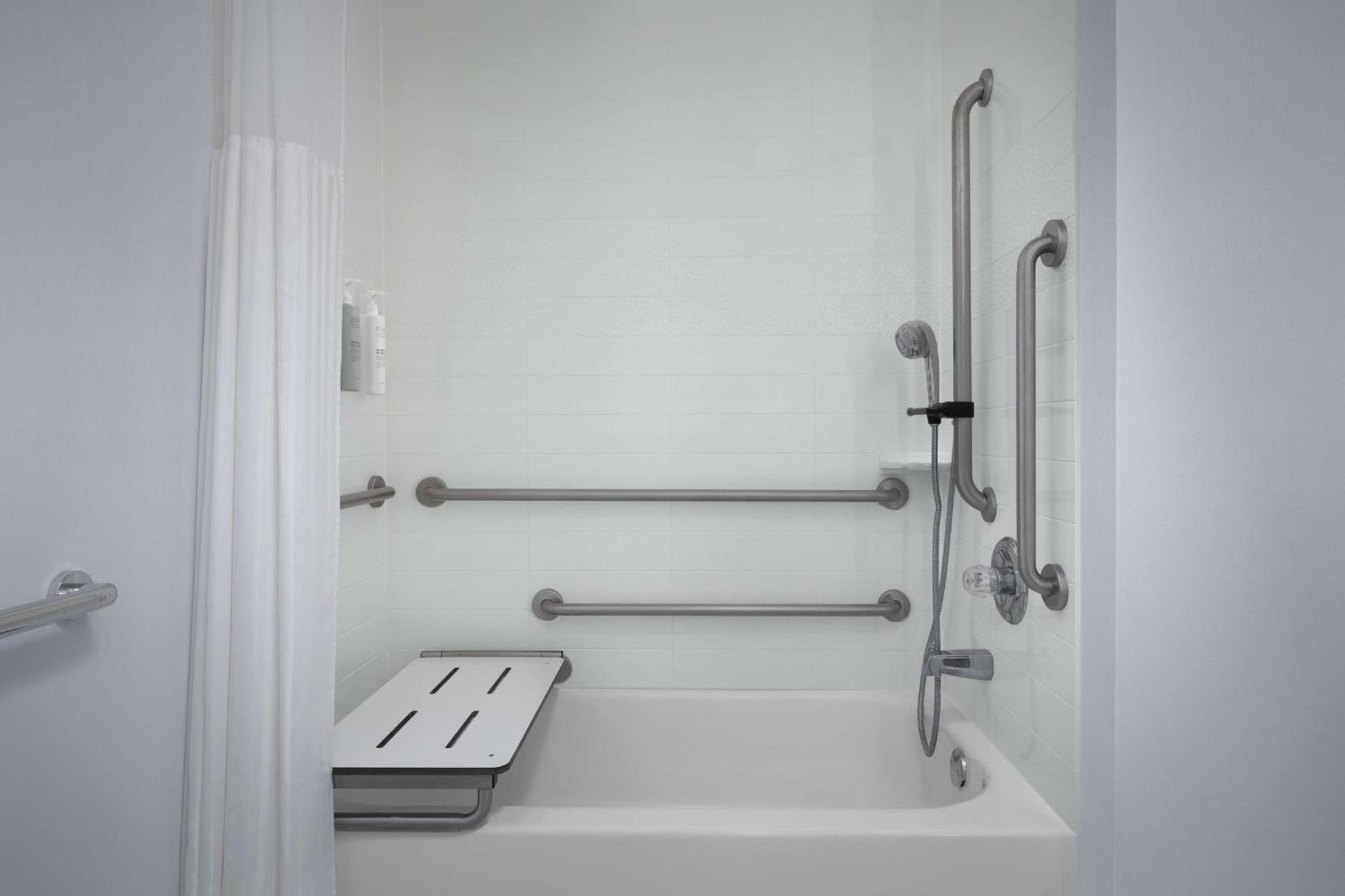 Hilton Garden Inn West Lafayette Wabash Landing Zewnętrze zdjęcie